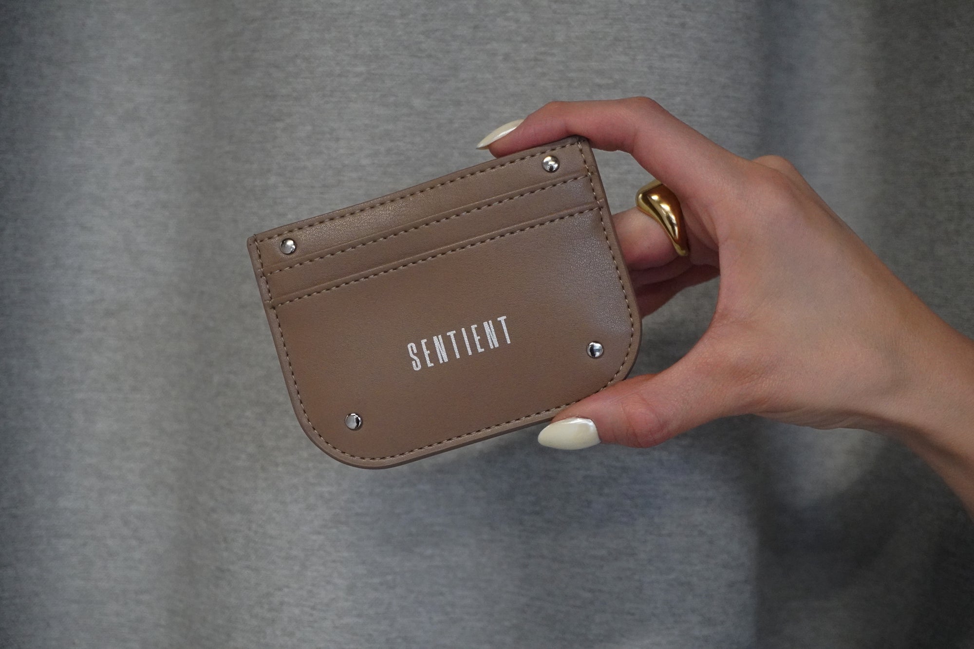 Vera Cardholder