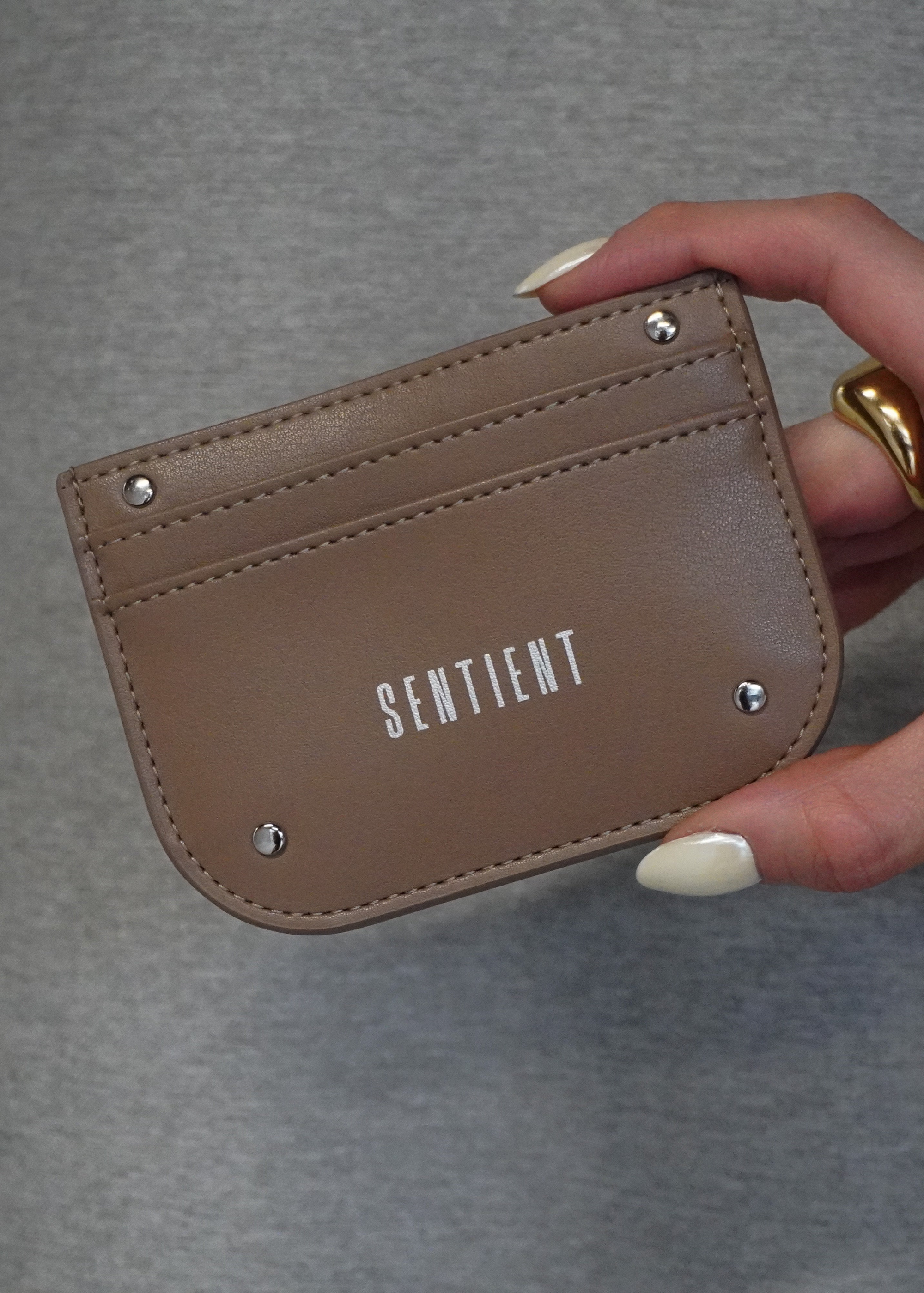 Vera Cardholder